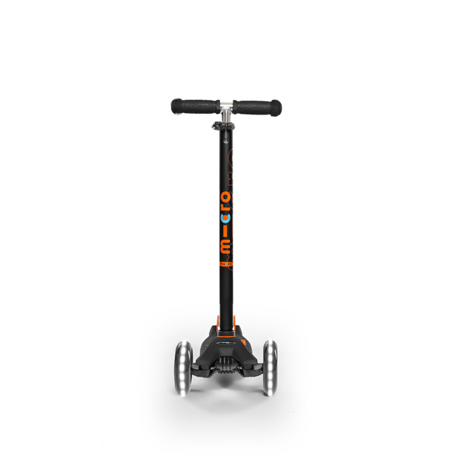 Maxi Micro Deluxe LED Scooter