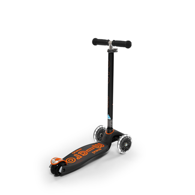 Maxi Micro Deluxe LED Scooter