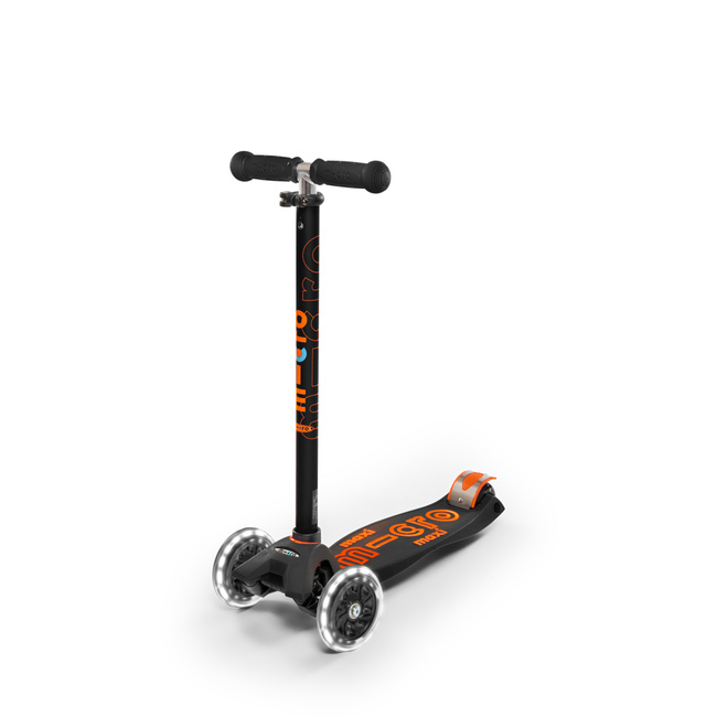 Maxi Micro Deluxe LED Scooter