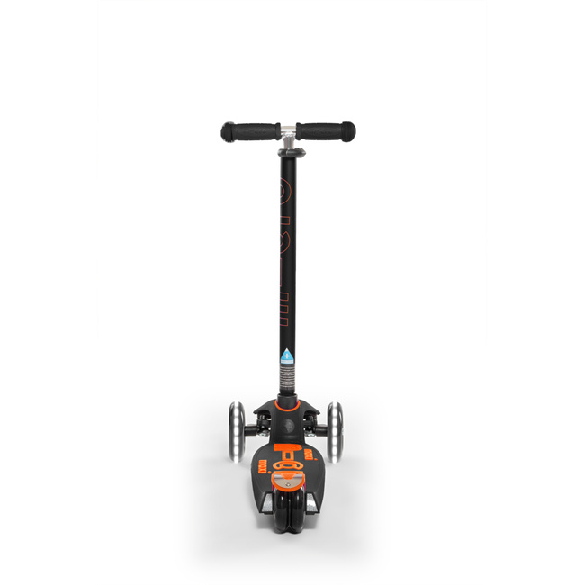 Maxi Micro Deluxe LED Scooter
