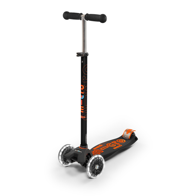 Maxi Micro Deluxe LED Scooter