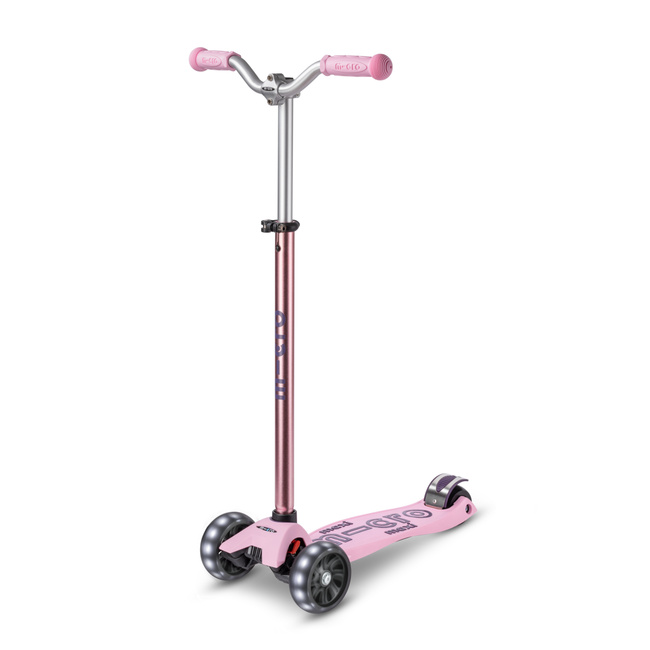 Maxi Micro Deluxe Pro LED Scooter